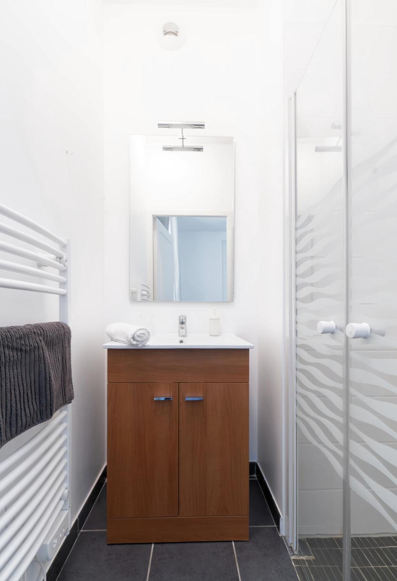 וישי Le Brit - Grand Appartement Design, 3 Chambres, Centre Ville מראה חיצוני תמונה