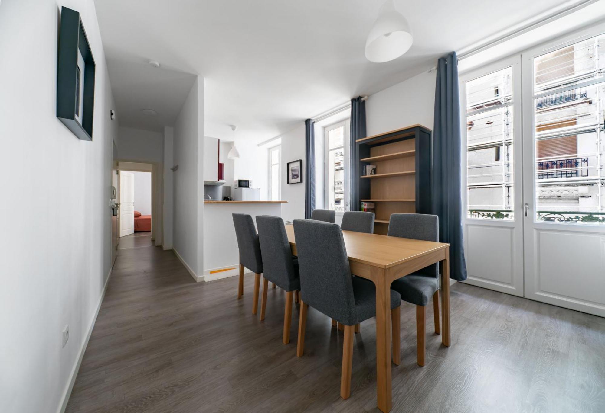 וישי Le Brit - Grand Appartement Design, 3 Chambres, Centre Ville מראה חיצוני תמונה